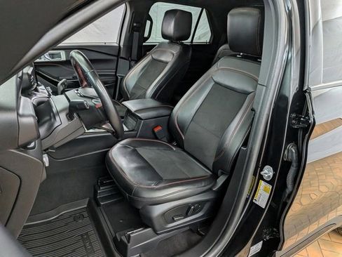 Used 2023 Ford Explorer ST-Line w/ Class IV Trailer Tow Package image 13