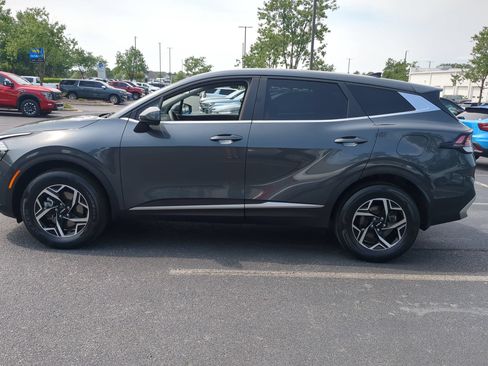 Used 2024 Kia Sportage LX AWD/4WD image 7