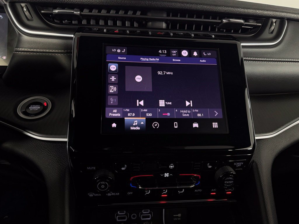 Certified 2025 Jeep Grand Cherokee L Laredo RWD image 13