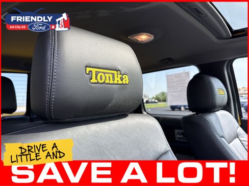 Used 2014 Ford F150 Lariat w/ Equipment Group 502A Luxury AWD/4WD image 30