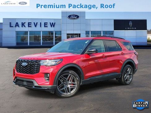 Certified 2025 Ford Explorer ST-Line w/ Premium Package AWD/4WD image 1