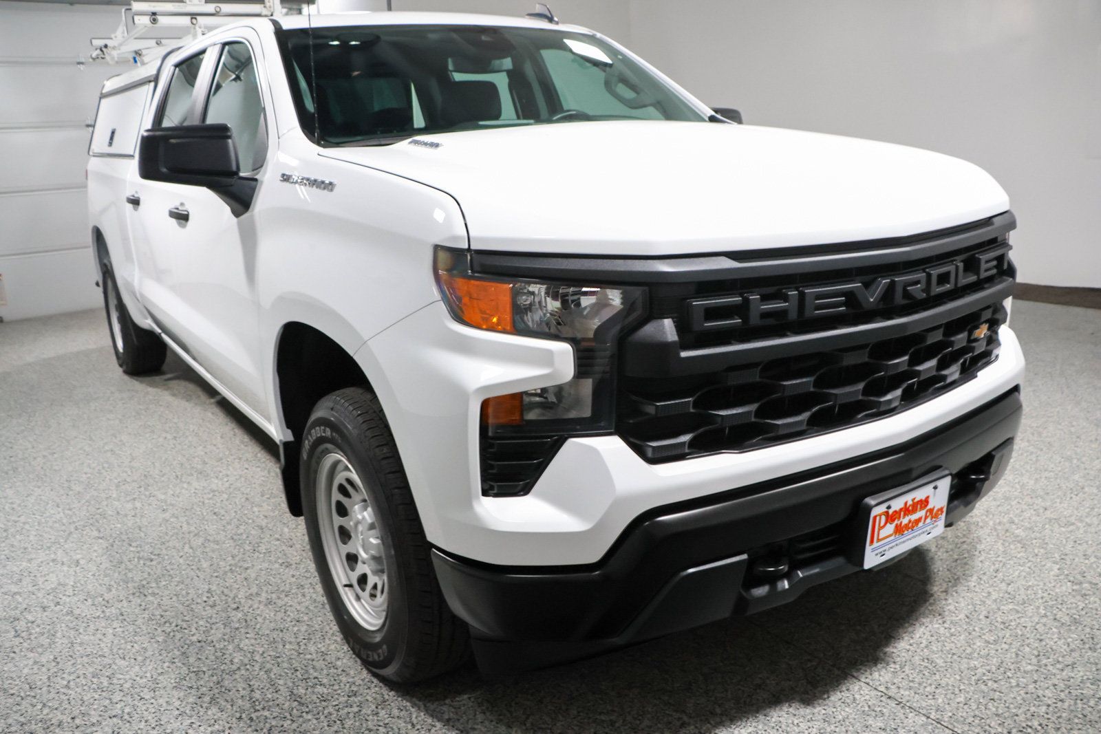 Used 2024 Chevrolet Silverado 1500 W/T w/ Trailering Package AWD/4WD image 5