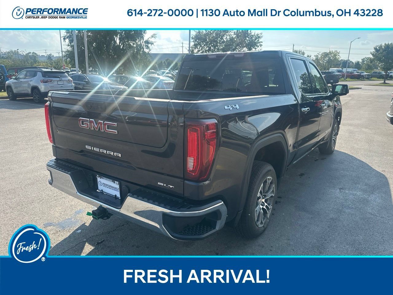 Used 2025 GMC Sierra 1500 SLT AWD/4WD image 4
