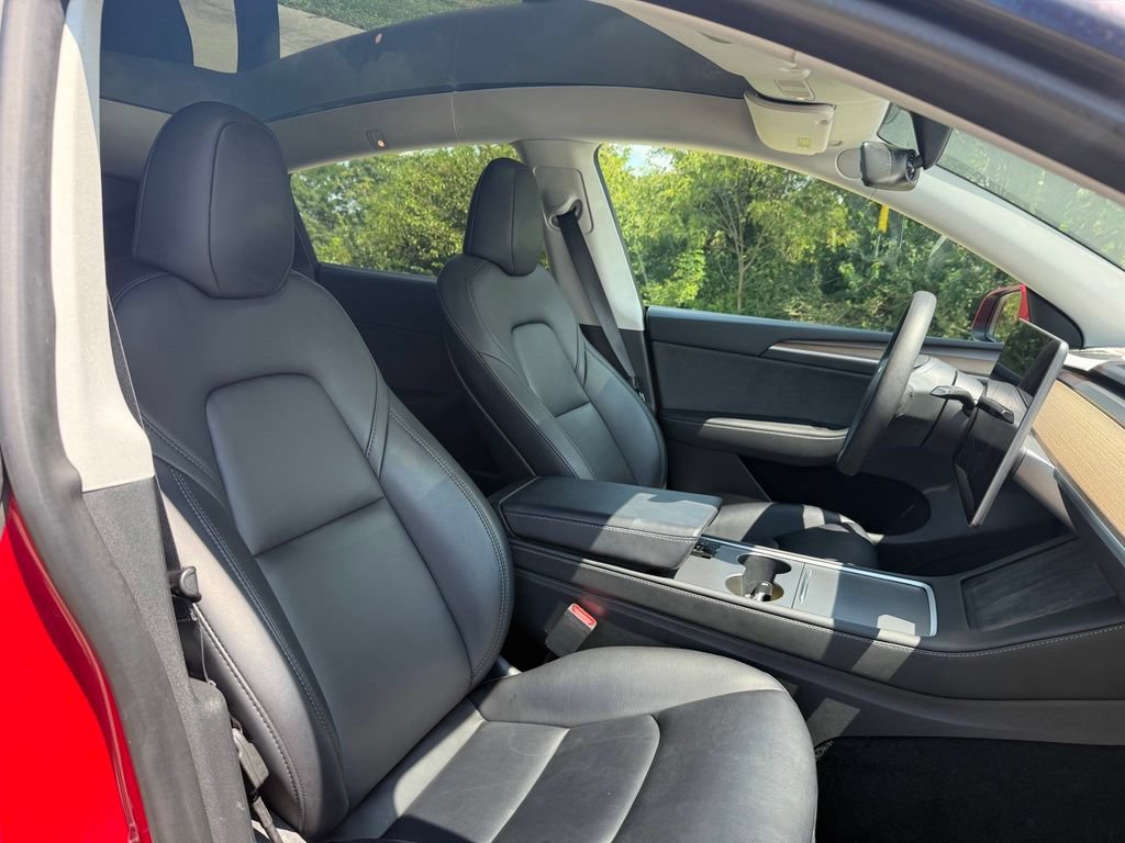 Used 2023 Tesla Model Y Long Range AWD/4WD image 24