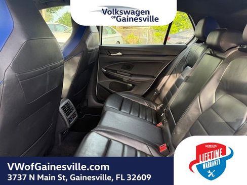 Used 2022 Volkswagen Golf R image 11