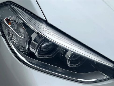 Used 2019 BMW X3 sDrive30i w/ Premium Package image 26