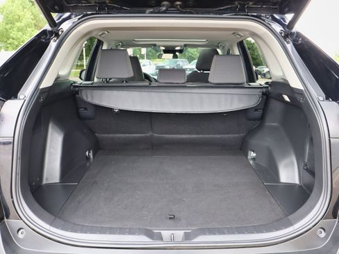 Used 2023 Toyota RAV4 XLE image 9