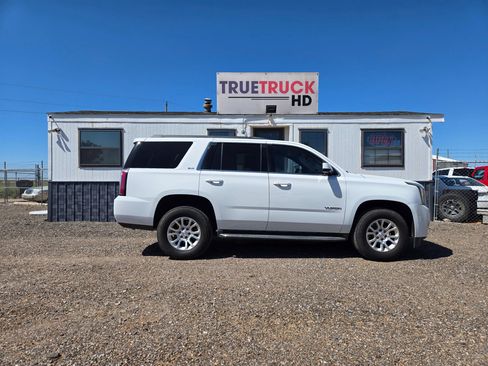 Used 2016 GMC Yukon SLT AWD/4WD image 5