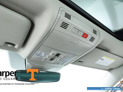 Used 2025 Volkswagen Jetta SE w/ Sunroof Package FWD image 63