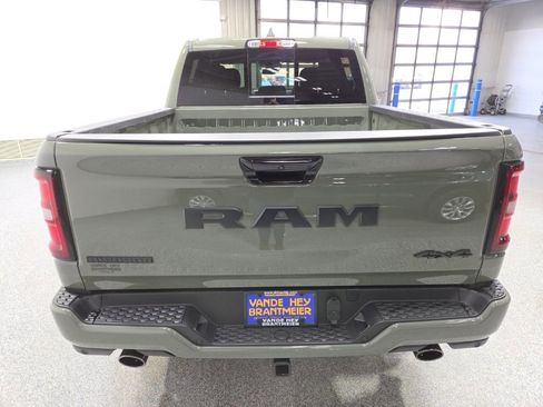 New 2026 RAM 1500 Big Horn AWD/4WD image 6