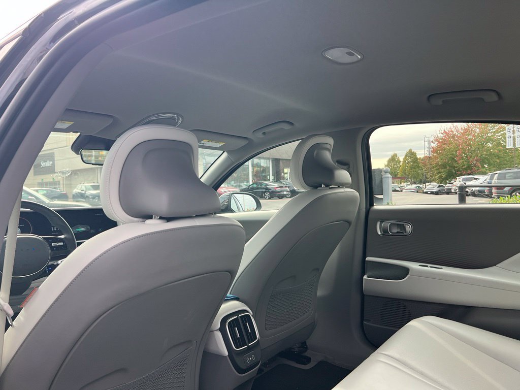 Used 2023 Hyundai Ioniq 6 SEL RWD image 11