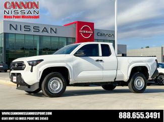 Used 2024 Toyota Tacoma SR video 1