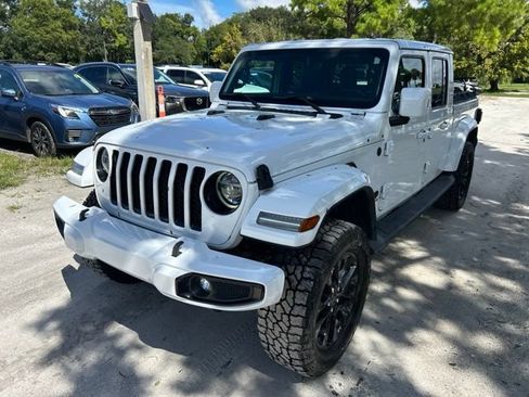 Used 2021 Jeep Gladiator Overland AWD/4WD image 2