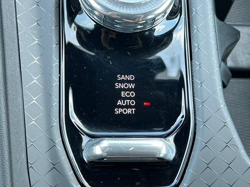 Used 2025 Jeep Wagoneer S Limited AWD/4WD image 30