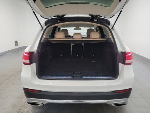 Used 2019 Mercedes-Benz GLC 300 4MATIC image 29