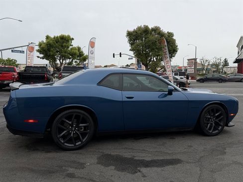 Used 2021 Dodge Challenger R/T w/ Blacktop Package image 28