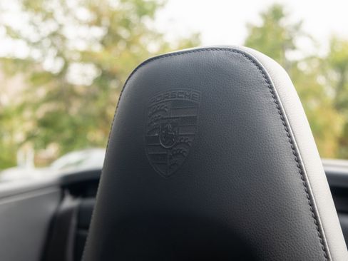 Certified 2017 Porsche 911 Carrera RWD image 19