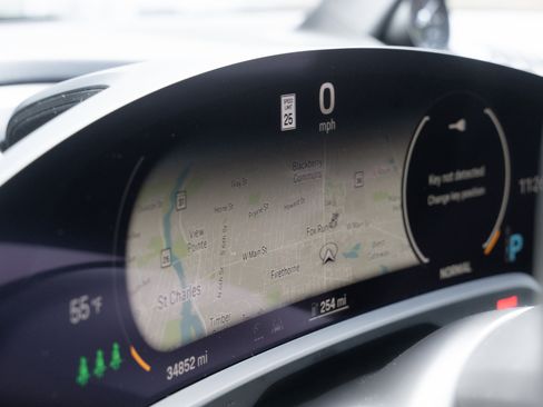 Used 2021 Porsche Taycan 4S image 13