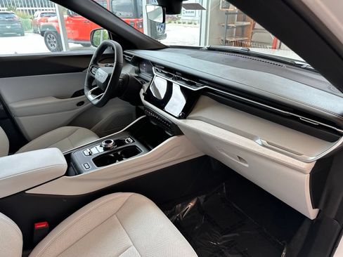 New 2026 Jeep Cherokee Laredo AWD/4WD image 14