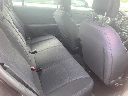 Used 2013 Chrysler 200 Touring image 5