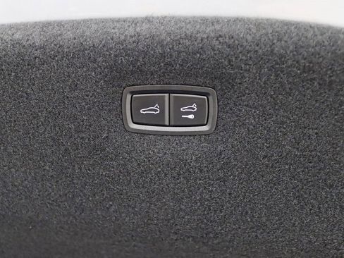 Used 2021 Porsche Taycan 4S image 40