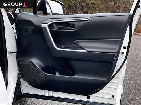 Used 2023 Toyota RAV4 LE image 23