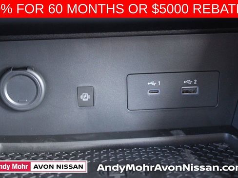 New 2025 Nissan Pathfinder SL w/ Lighting Package (N92) image 30