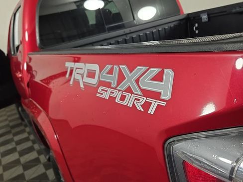 Used 2021 Toyota Tacoma TRD Sport w/ Technology Package AWD/4WD image 33