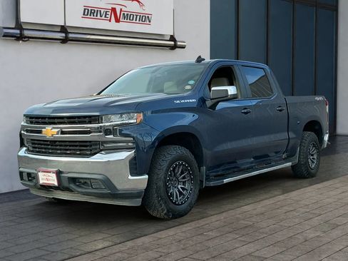 Used 2019 Chevrolet Silverado 1500 LT w/ Convenience Package image 7