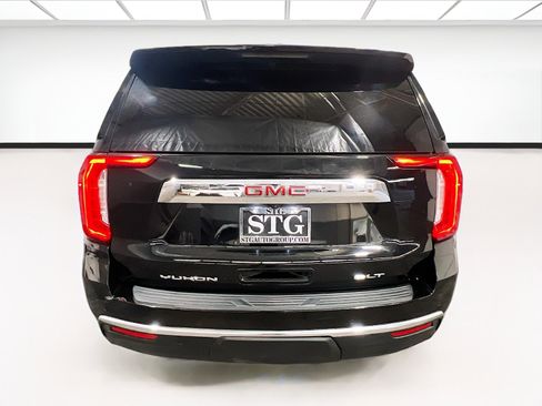 Used 2023 GMC Yukon XL SLT w/ SLT Premium Package AWD/4WD image 5