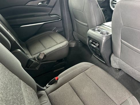Used 2024 Chevrolet Traverse LT FWD image 20
