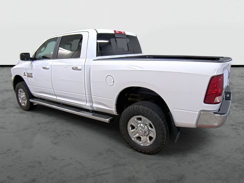Used 2017 RAM 2500 SLT AWD/4WD image 2