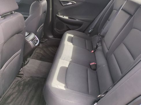 Used 2018 Chevrolet Malibu LT image 19