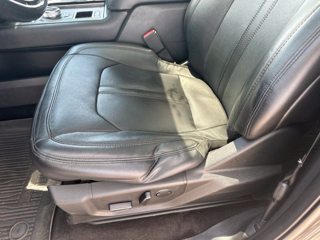 Used 2018 Ford Expedition Limited RWD image 14