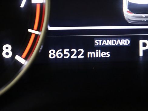 Used 2023 Nissan Rogue SV image 24