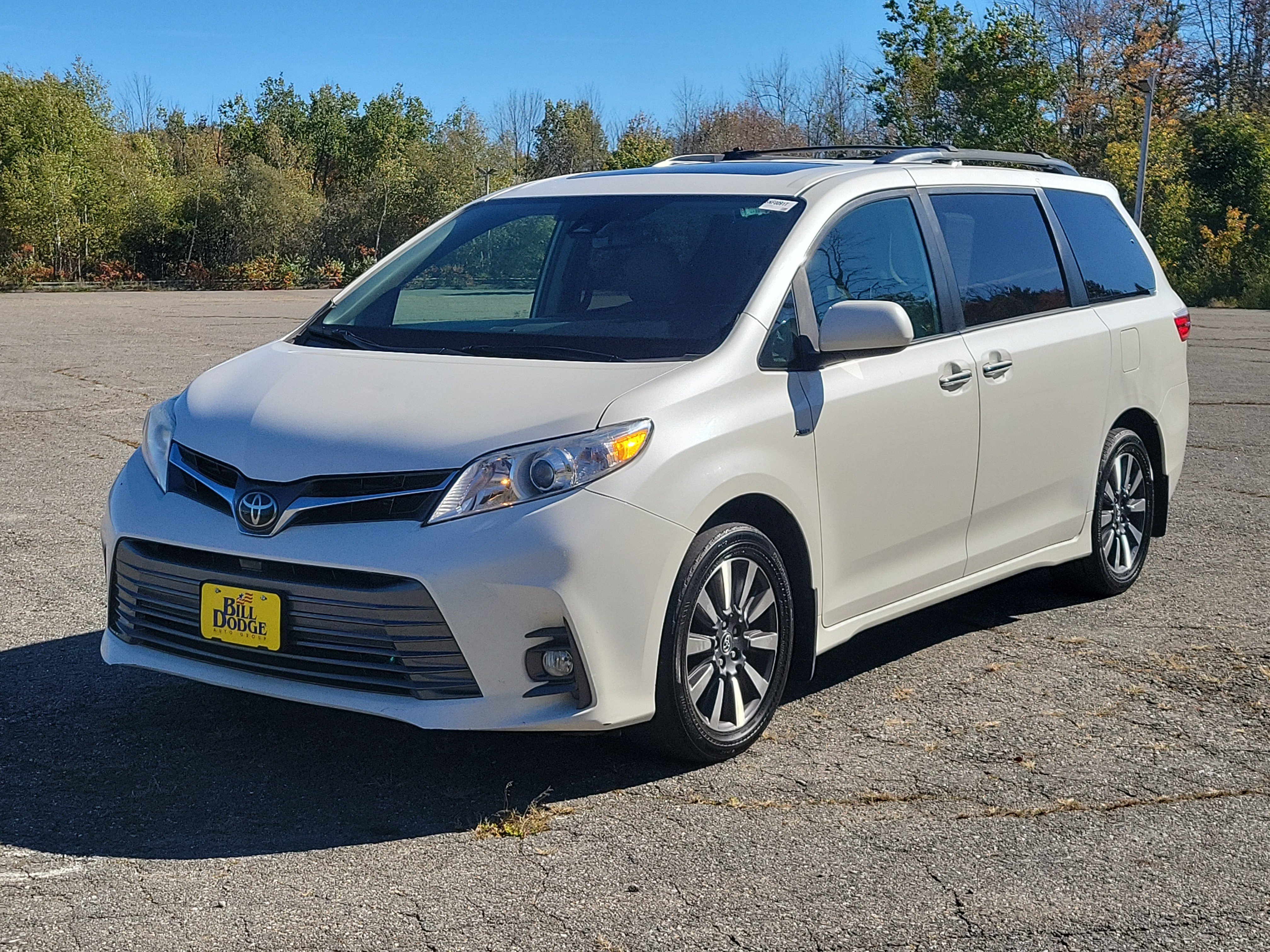 Used 2019 Toyota Sienna XLE Premium w/ Carpet Mat Package AWD/4WD image 1