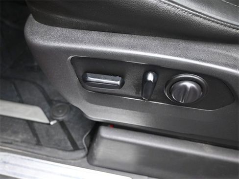 Used 2019 Chevrolet Silverado 1500 LT Trail Boss image 9