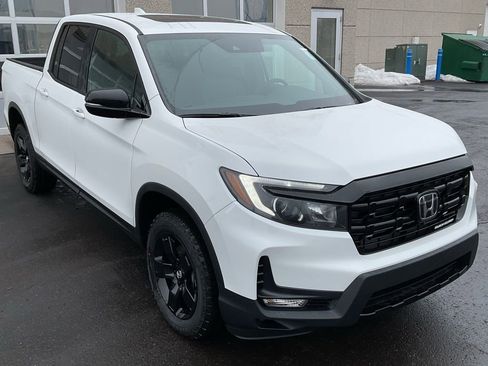 New 2026 Honda Ridgeline Black Edition image 3