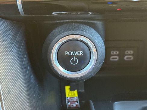 Certified 2023 Toyota Venza XLE AWD/4WD image 27