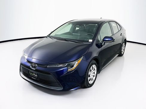 Used 2024 Toyota Corolla LE FWD image 3