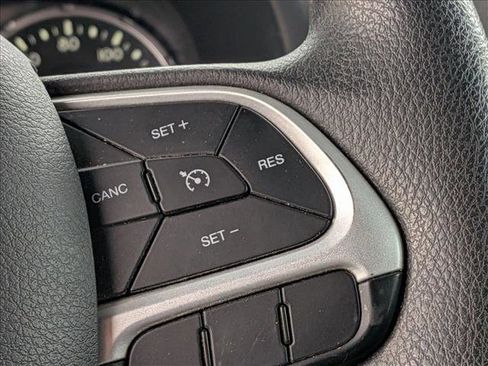 Used 2019 Jeep Renegade Sport w/ Sport Appearance Group image 13