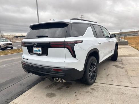 New 2026 Chevrolet Traverse LT w/ Enhanced Driving Package image 3