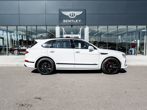 Used 2023 Bentley Bentayga Speed image 14