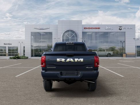 New 2026 RAM 2500 Laramie AWD/4WD image 8