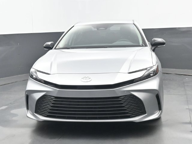 Used 2026 Toyota Camry LE w/ Convenience Package FWD image 5
