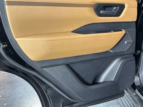 New 2025 Nissan Armada Platinum Reserve RWD image 30