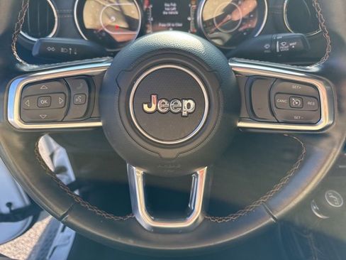 Used 2022 Jeep Gladiator Overland image 26