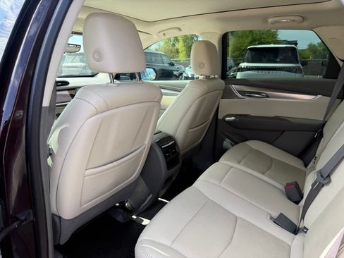Used 2020 Cadillac XT5 Premium Luxury AWD/4WD image 11