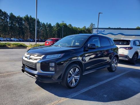 Used 2023 Mitsubishi Outlander Sport AWD image 3
