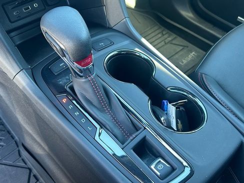 Used 2024 Chevrolet Equinox RS w/ RS Leather Package image 18